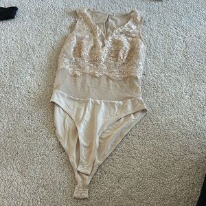 Nude sheer floral bodysuit (S)